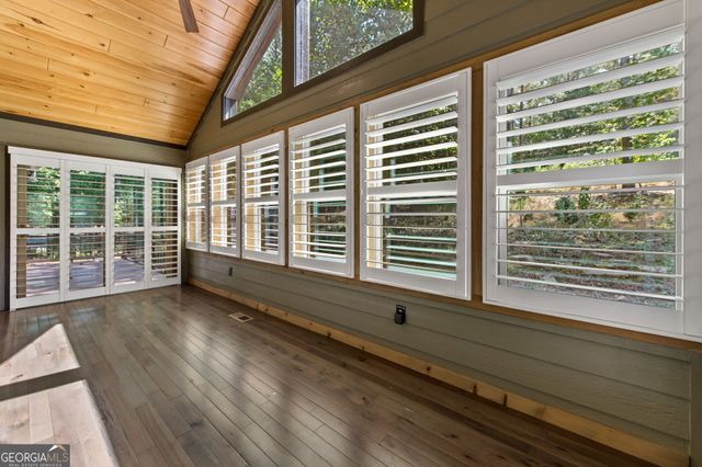 105 Loftis Mtn Road, Blairsville, GA 30512