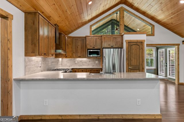 105 Loftis Mtn Road, Blairsville, GA 30512