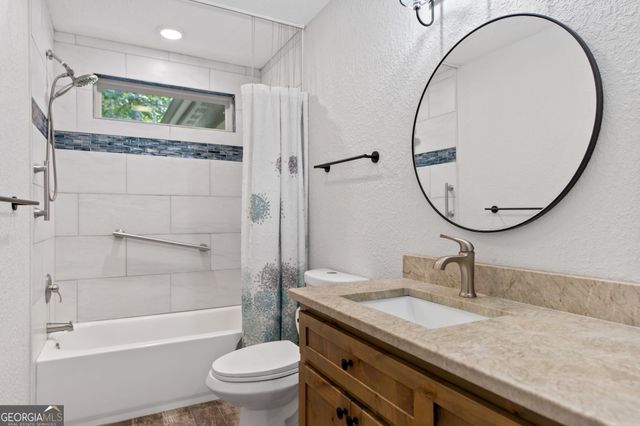 105 Loftis Mtn Road, Blairsville, GA 30512