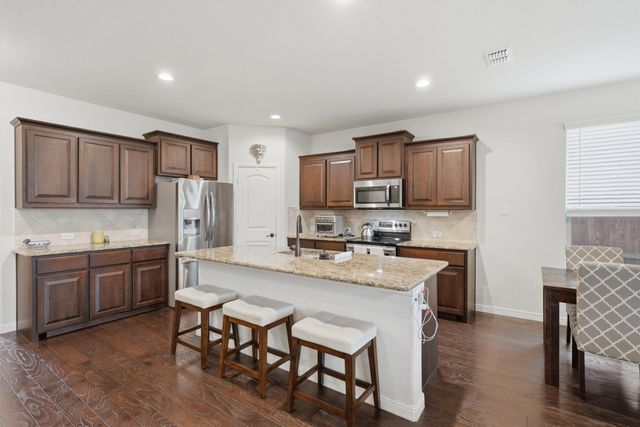 924 Meadow Scape Drive, Fort Worth, TX 76028