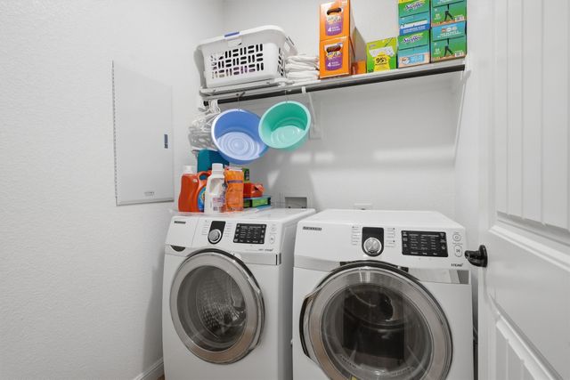 924 Meadow Scape Drive, Fort Worth, TX 76028