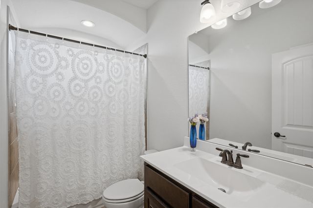 924 Meadow Scape Drive, Fort Worth, TX 76028