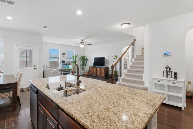 924 Meadow Scape Drive, Fort Worth, TX 76028