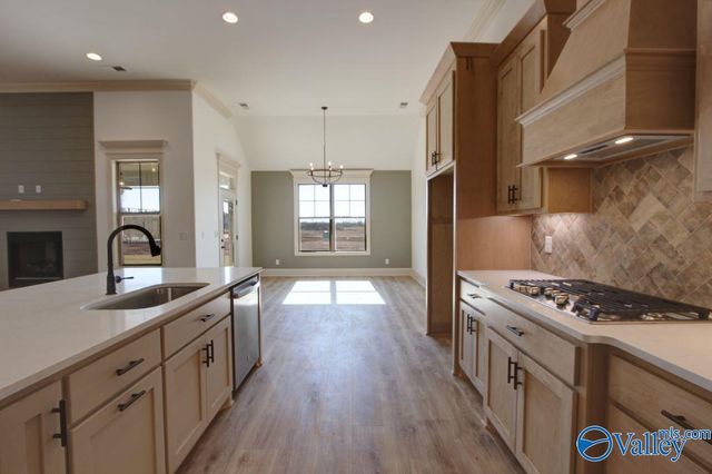 26450 Old Town Drive, Athens, AL 35613