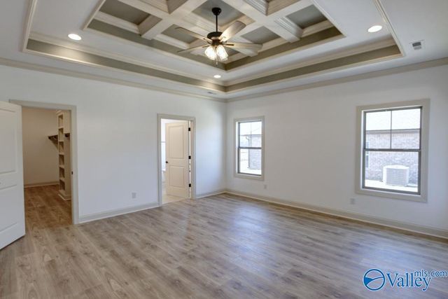 26450 Old Town Drive, Athens, AL 35613