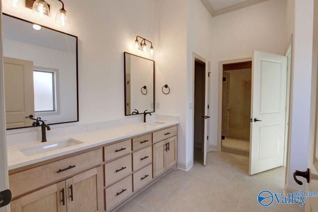 26450 Old Town Drive, Athens, AL 35613