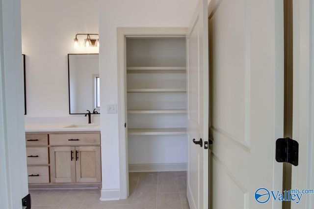 26450 Old Town Drive, Athens, AL 35613