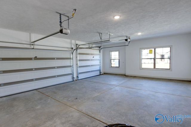 26450 Old Town Drive, Athens, AL 35613