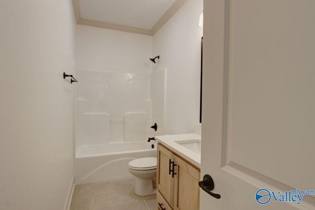 26450 Old Town Drive, Athens, AL 35613