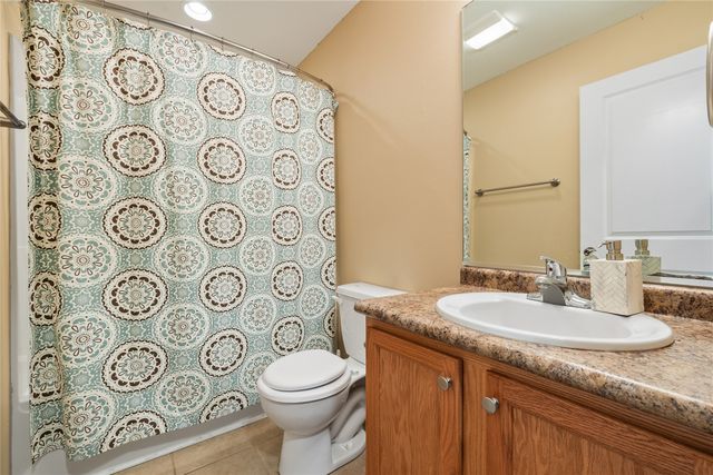 15208 Greenbelt Drive, Urbandale, IA 50323