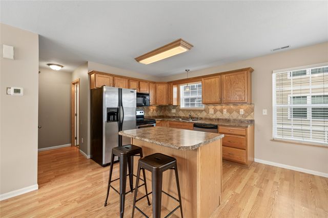 15208 Greenbelt Drive, Urbandale, IA 50323
