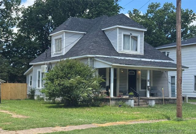 207 N State Street, Wagoner, OK 74467