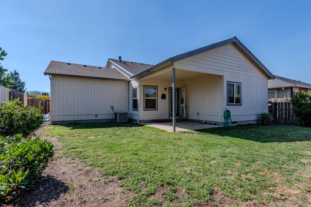 739 S Haskell Street, Medford, OR 97502