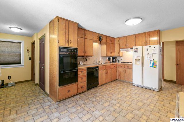 511 Voorhis Street, Council Bluffs, IA 51503