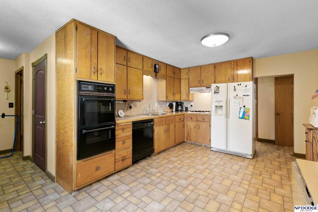 511 Voorhis Street, Council Bluffs, IA 51503