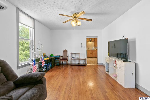 511 Voorhis Street, Council Bluffs, IA 51503