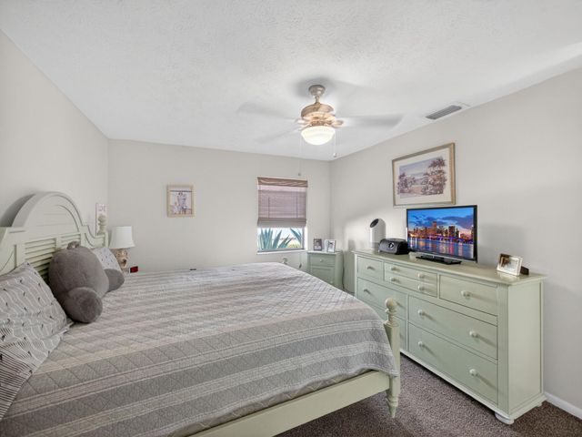 133 NW Avens St, Port St Lucie, FL 34983