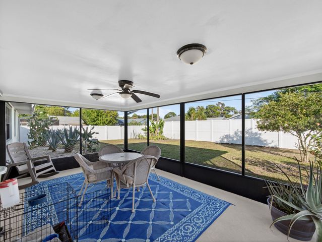 133 NW Avens St, Port St Lucie, FL 34983