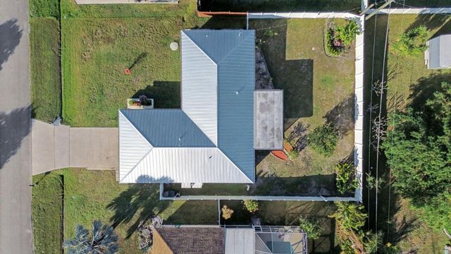 133 NW Avens St, Port St Lucie, FL 34983