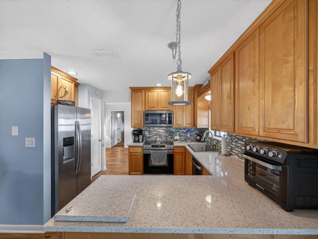 133 NW Avens St, Port St Lucie, FL 34983