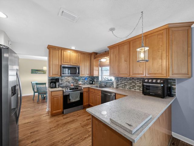 133 NW Avens St, Port St Lucie, FL 34983