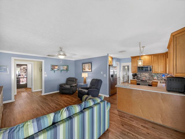 133 NW Avens St, Port St Lucie, FL 34983