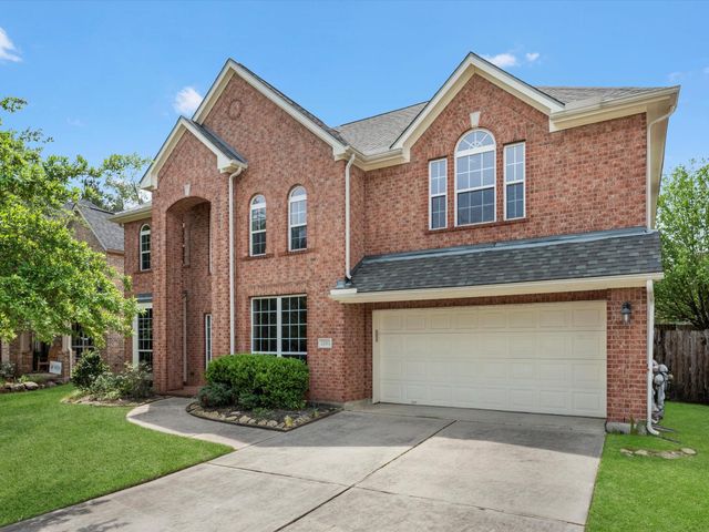2505 Twisting Pine Court, Houston, TX 77345