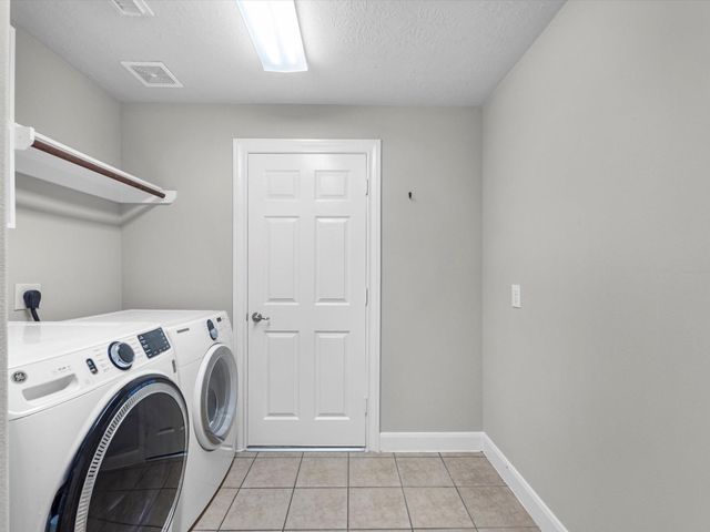 2505 Twisting Pine Court, Houston, TX 77345