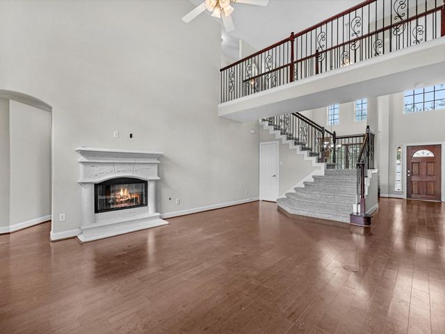 2505 Twisting Pine Court, Houston, TX 77345