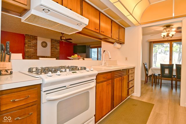 2430 E Us Highway 136, Pittsboro, IN 46167