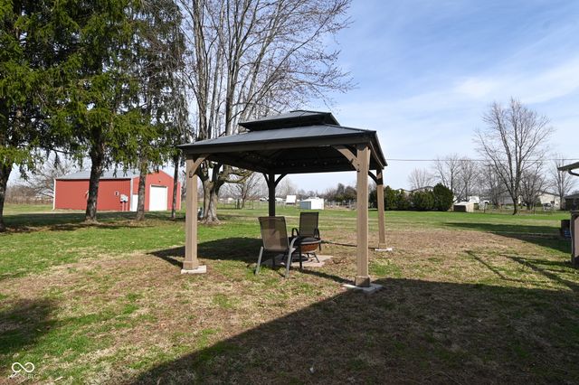 2430 E Us Highway 136, Pittsboro, IN 46167