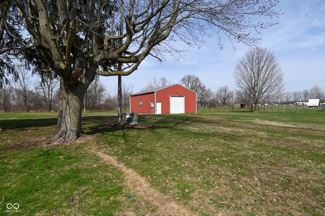 2430 E Us Highway 136, Pittsboro, IN 46167