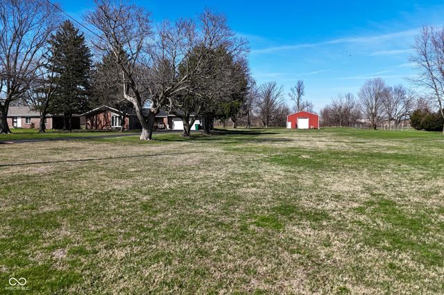 2430 E Us Highway 136, Pittsboro, IN 46167