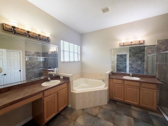129 CREPE MYRTLE DRIVE, Groveland, FL 34736