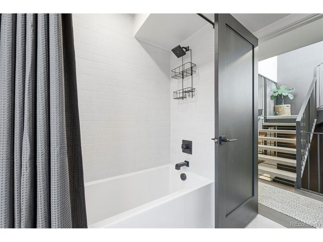 3885 Stuart St, Denver, CO 80212