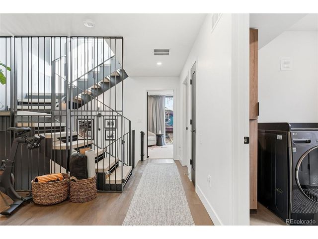 3885 Stuart St, Denver, CO 80212