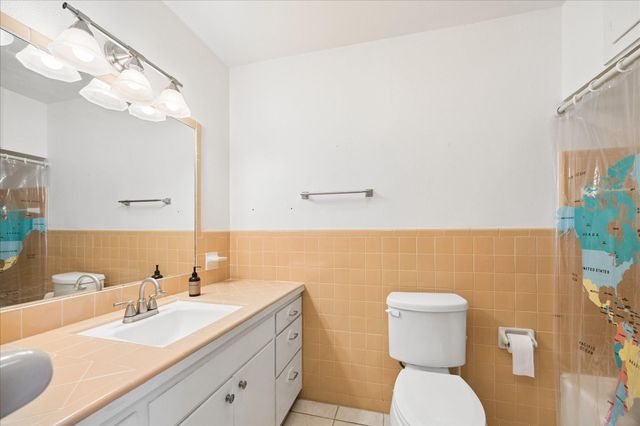 523 E O'bryant Street, Bellville, TX 77418