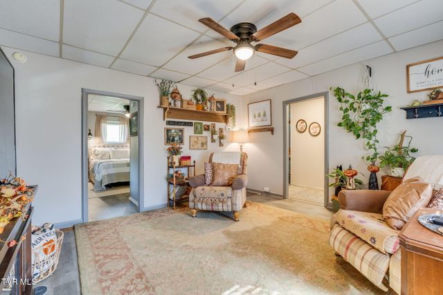 208 Collins Road, Jonesville, VA 24263