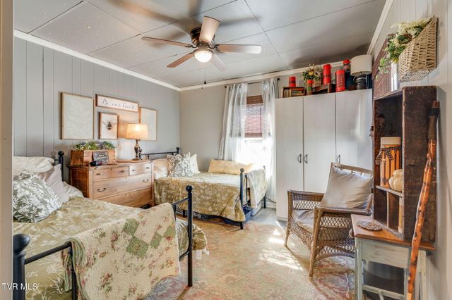 208 Collins Road, Jonesville, VA 24263