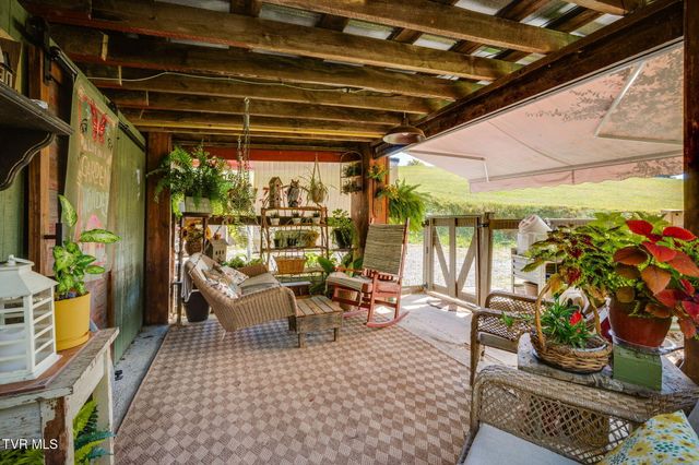 208 Collins Road, Jonesville, VA 24263