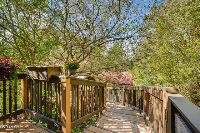 208 Collins Road, Jonesville, VA 24263