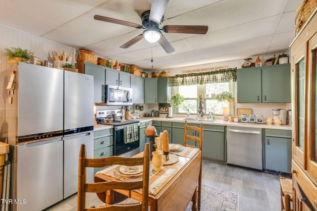 208 Collins Road, Jonesville, VA 24263