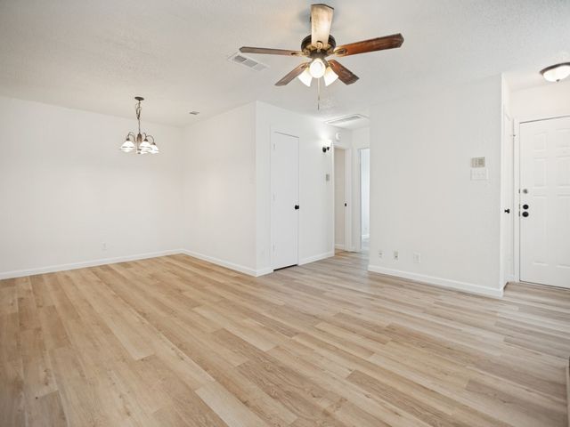 1200 Harwell Drive 1910, Arlington, TX 76011