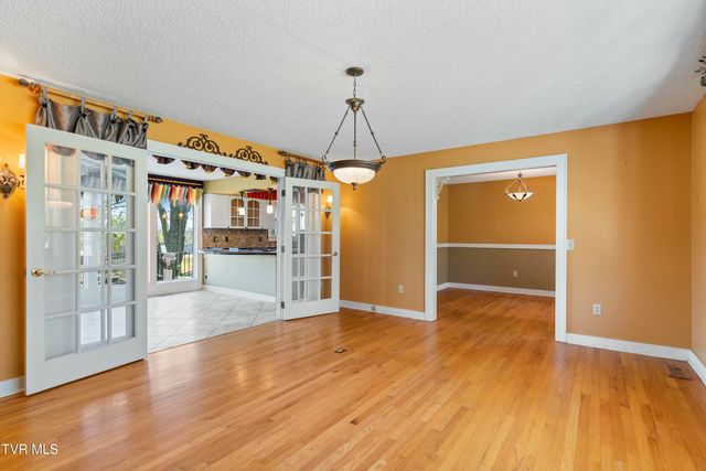 1417 Upland Avenue, Greeneville, TN 37743