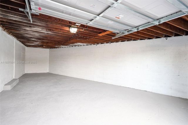 3680 SW 16th St, Fort Lauderdale, FL 33312