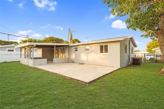 3680 SW 16th St, Fort Lauderdale, FL 33312