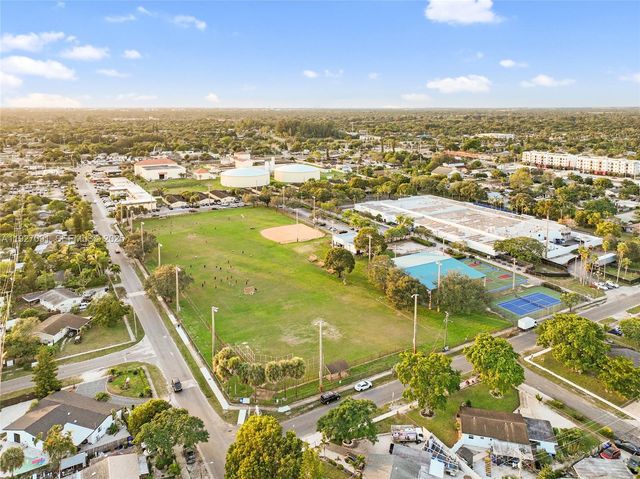 3680 SW 16th St, Fort Lauderdale, FL 33312