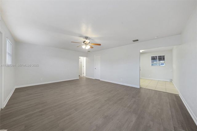 3680 SW 16th St, Fort Lauderdale, FL 33312