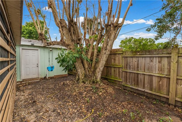 1255 18th Avenue SW, Vero Beach, FL 32962