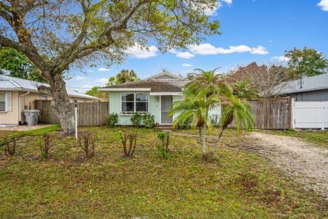 1255 18th Avenue SW, Vero Beach, FL 32962